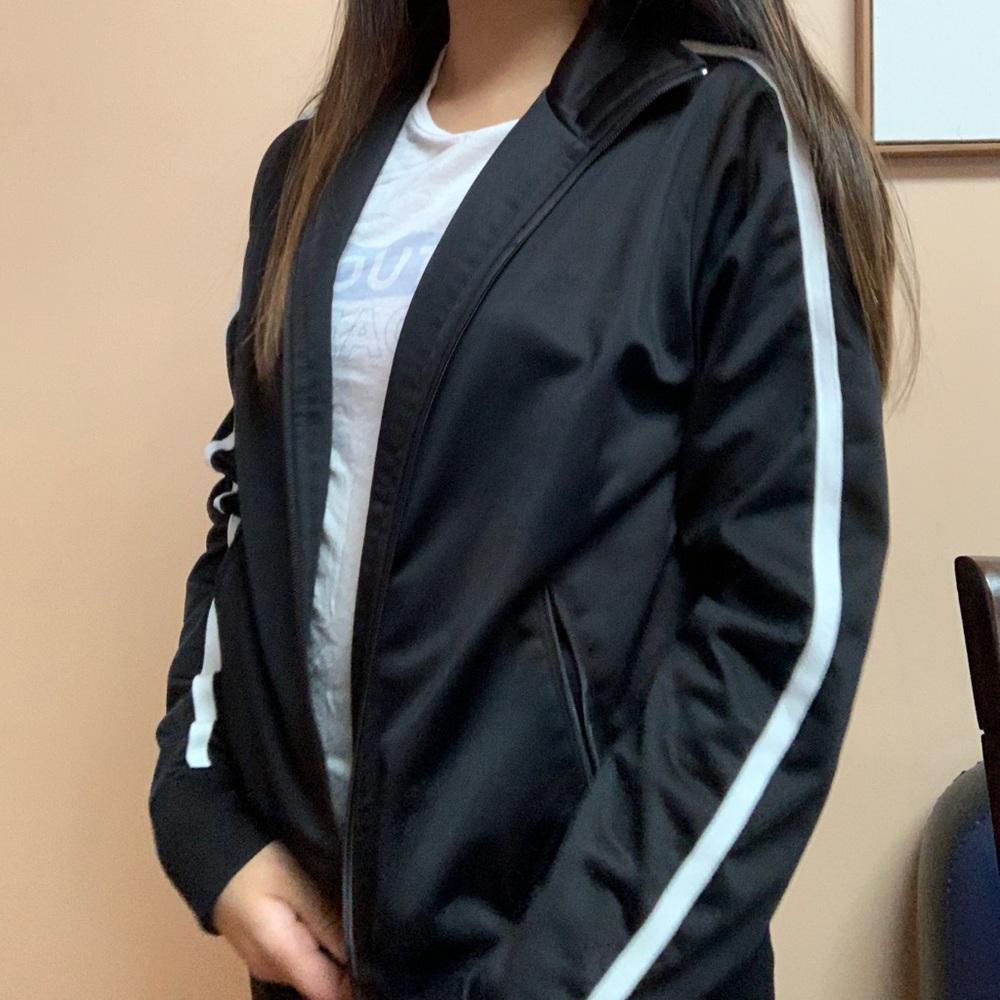 zip up jacket